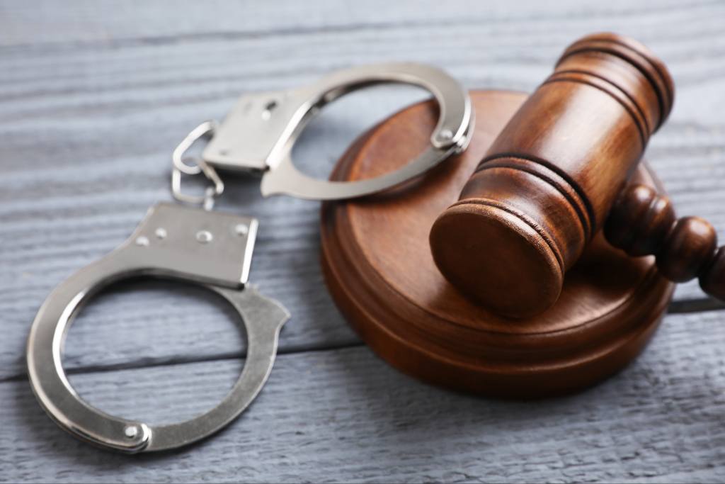 Is a Bench Warrant Serious? What Can Happen If You Wait